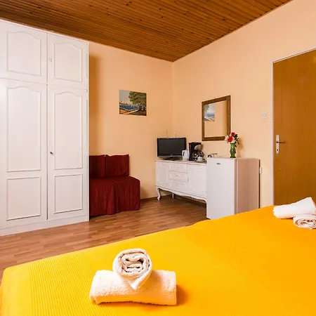 Zore Glavinic Gasthuis 3*