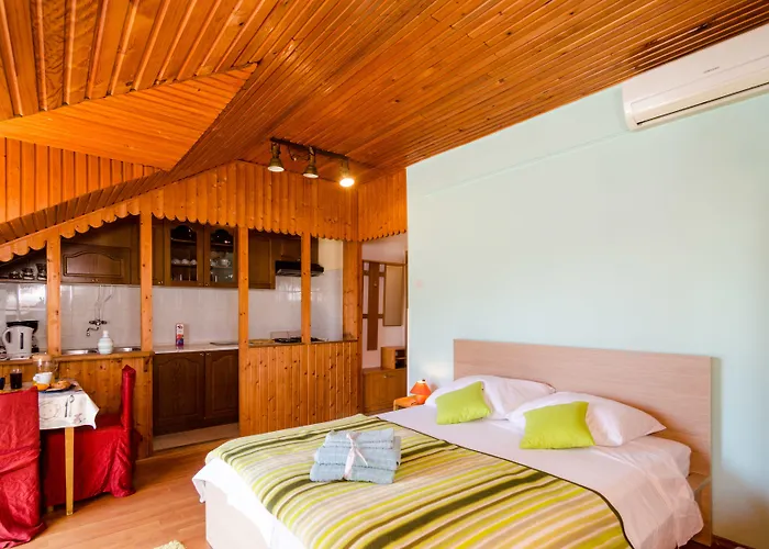 Zore Glavinic 3* ドゥブロブニク