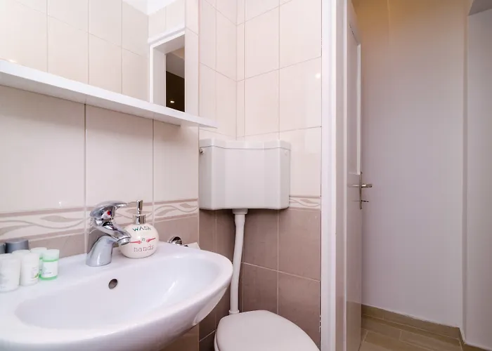 Konukevi Zore Glavinic 3*