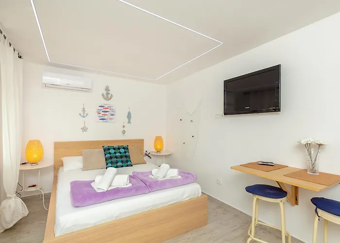 Konukevi Zore Glavinic 3*