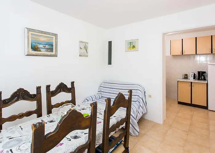 Zore Glavinic Konukevi 3*